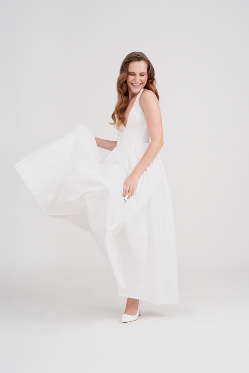 Load image 1 in gallery view. AURELIA